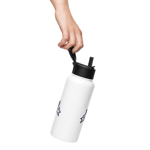 Stainless steel water bottle with a straw lid - Image 6